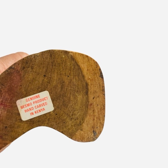 Hand Carved Mother Giraffe with Nursing Baby Wood Figurine 8”tall Made in Kenya - Picture 7 of 9